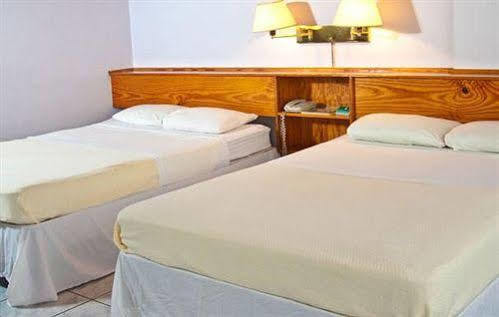 Garraway Hotel Roseau Eksteriør bilde
